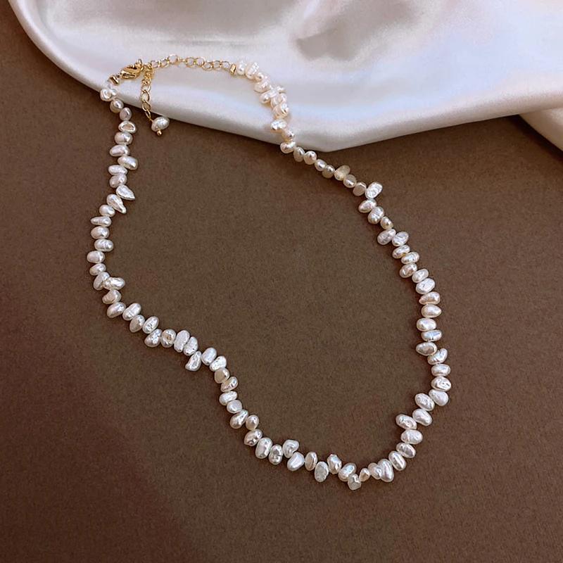 

New Irregular Baroque Natural Pearl Short Necklace For Woman Korean Fashion Choerk Jewelry Party Girl's Sexy Clavicle Chain