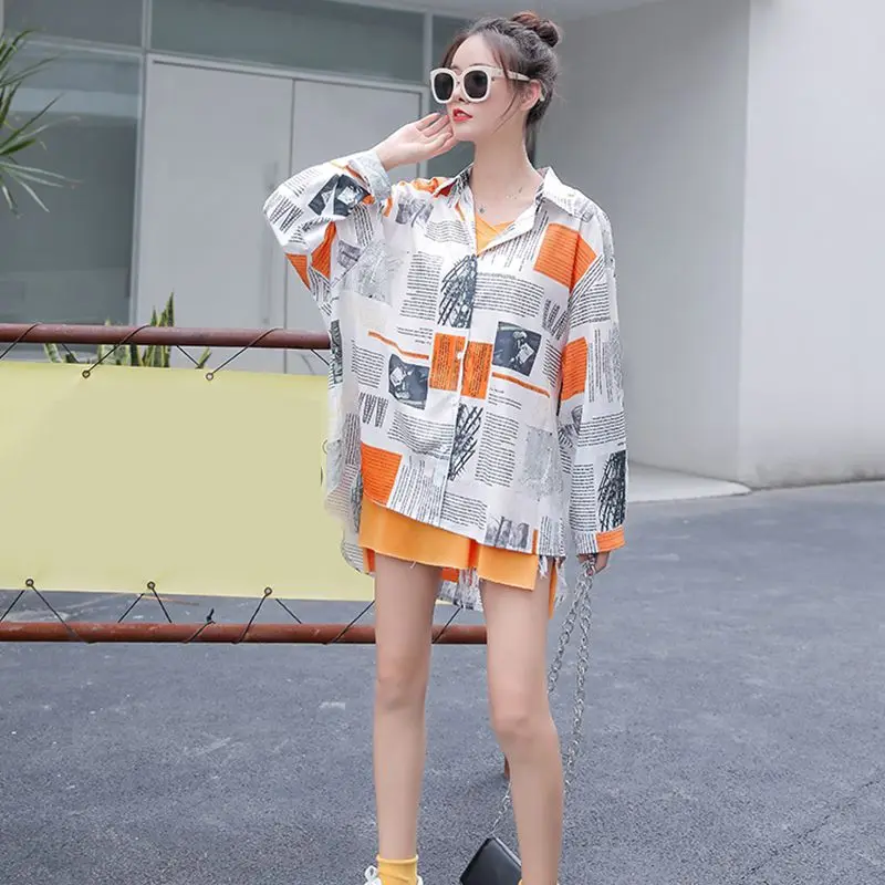 

Autumn Fashion Women Tops Cartoon Print Lapel Shirt Loose Single-breasted Long Sleeve Blouse1