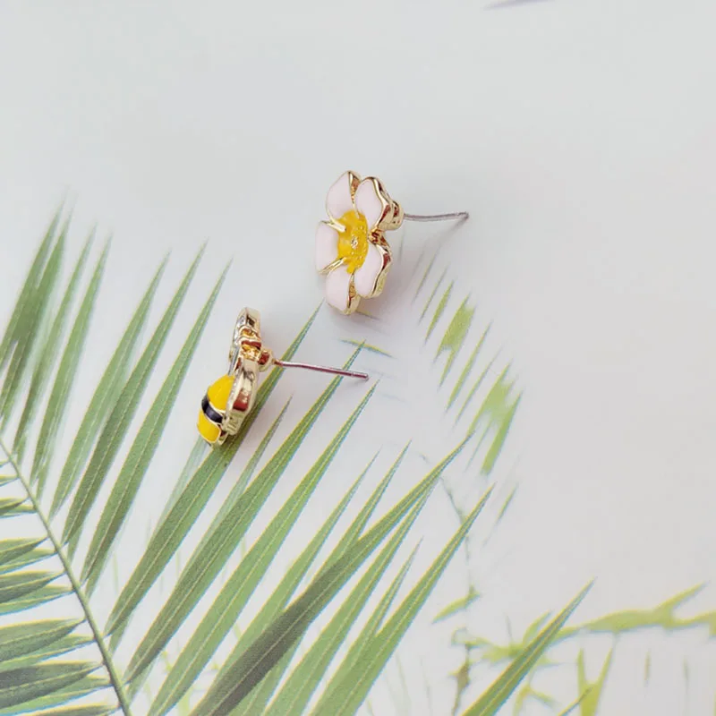 Новые асимметричные серьги в виде пчелы и цветка Изысканные милые для девочек