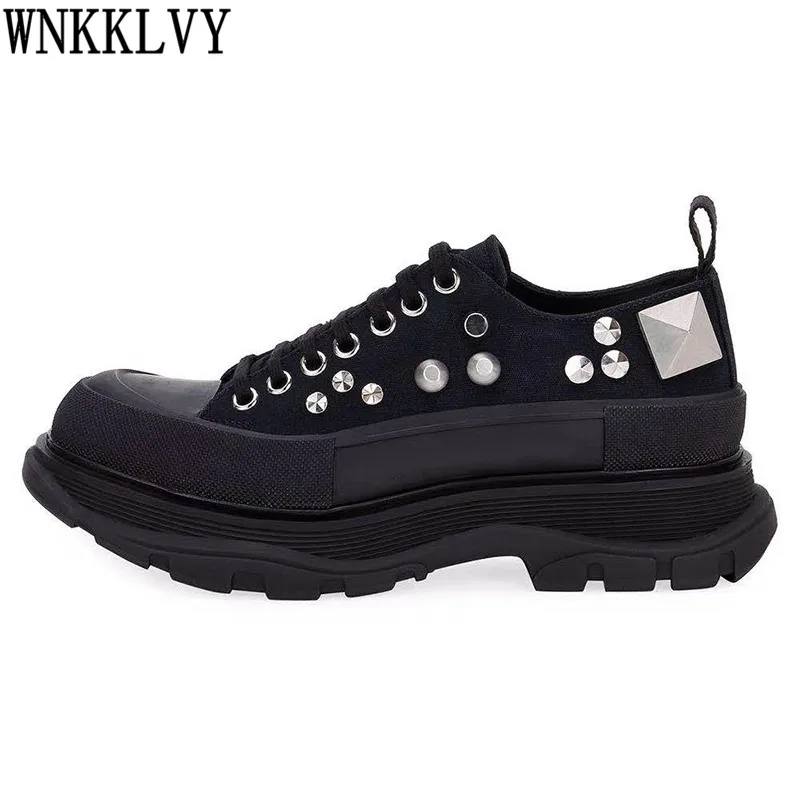 

Platform daddy shoes female platform black round toe lace up metal rivets high top punk shoes autumn cusual canvas shoes women