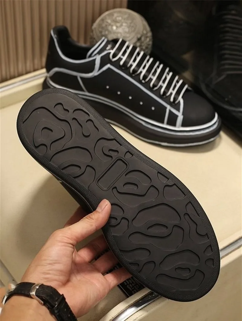 

Genuine Leather Shoes Women Handprint Graffiti Black White Wedges Platform Sneakers Lace Up Casual Shoes Female Desginer Brand