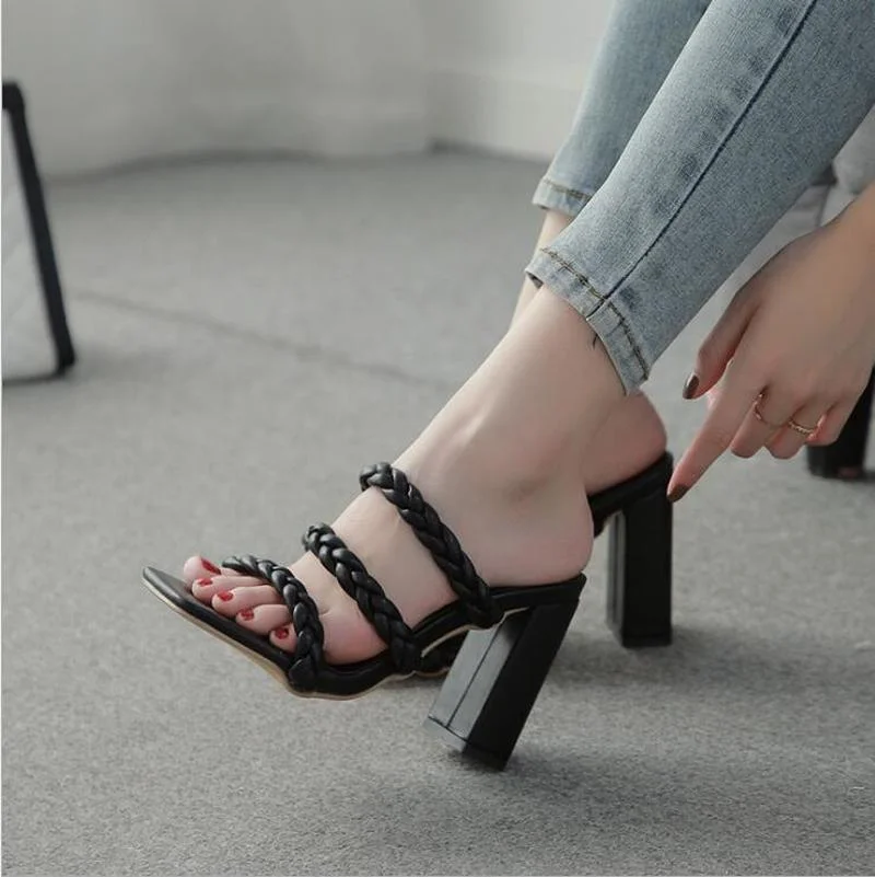 

2021 Sexy Mules shoes women Square heel slippers Women Summer high heels Square toe Slides Ladies shoes White Black