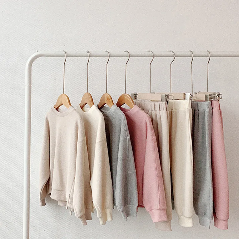 

Новинка 8521, детский осенний костюм в Корейском стиле на 15 дней, модный спортивный вязаный простой свободный комплект из двух предметов для о...