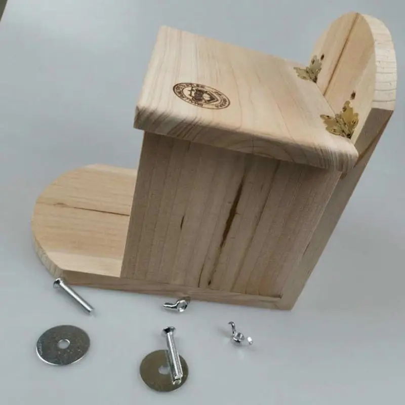 

Hamster Squirrel Chinchilla Feeding House Wooden Munch Box Feeder Rest Platform