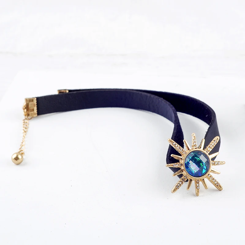 Женское колье чокер из черной искусственной кожи со стразами и звездами в стиле