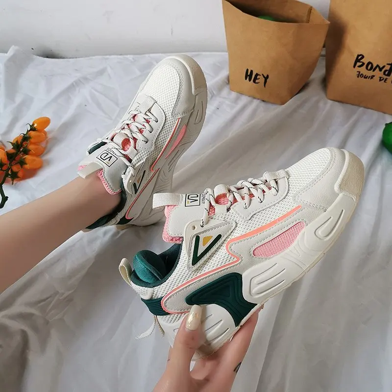 Модные Розовые массивные кроссовки Женская удобная обувь на платформе