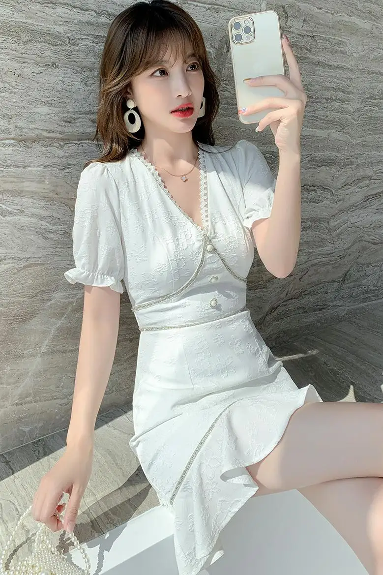 

COIGARSAM Long Dress Women Summer 2021 New French Style Casual Solid Short Sleeve Petal Sleeve High Waist V-Neck White Dresses