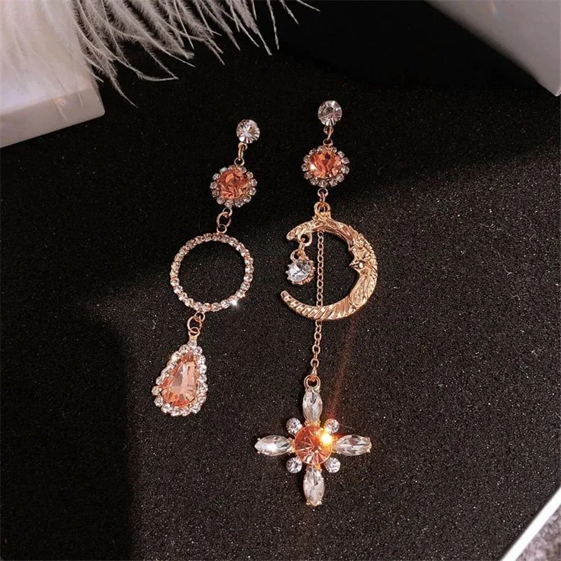 

2019 New Arrival Zinc Alloy Vintage Water Drop Women Dangle Earring Korean Baroque Moon Circular Crystal Fashion Jewelry