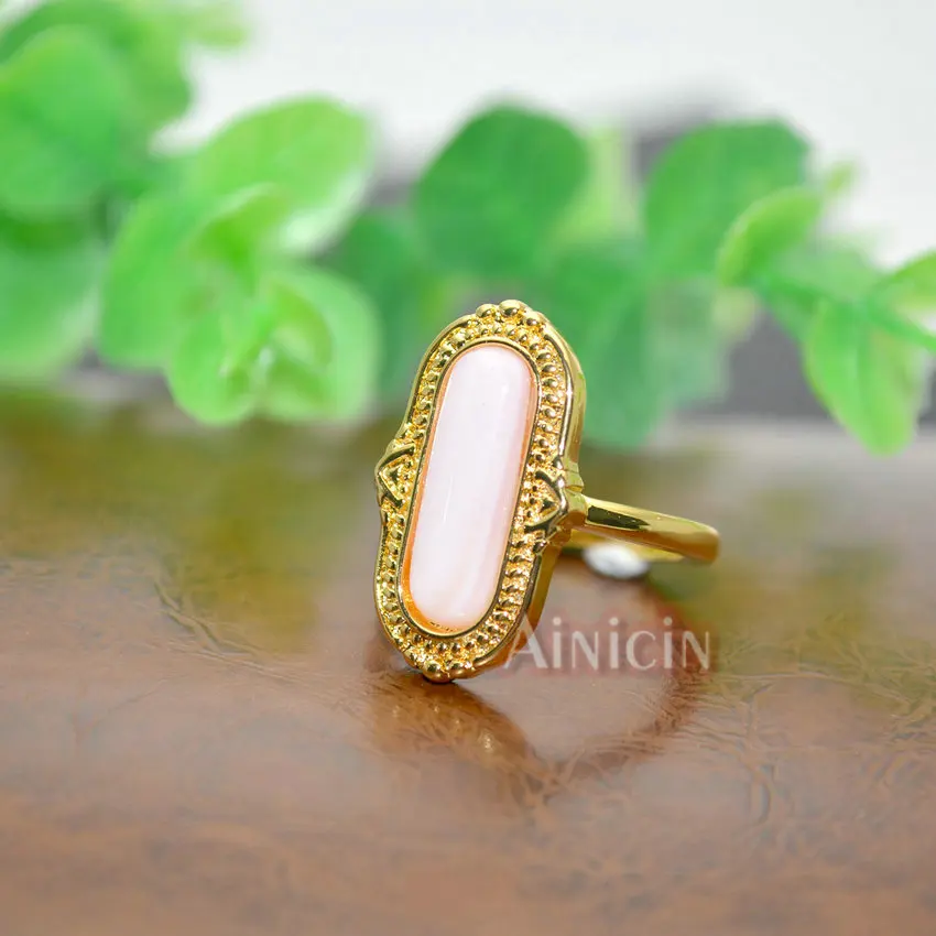 

White Black Pink Color Natural Shell Oval Shape Gold Plating Finger Rings Adjustable Sizable Ring For Women Gift Party Jewelry