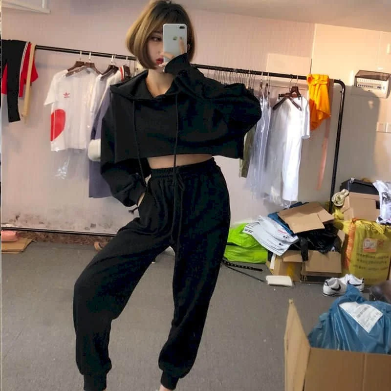 

Two Piece Set Women Sets 2021 Spring New Suit Student Korean Fashion Society Hong Kong Flavor Hooded Summer Crop Top Clothes
