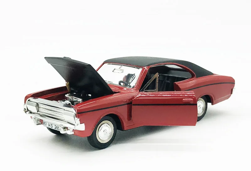 Модель игрушечного автомобиля из сплава 1/43 для Opel командора литой под давлением