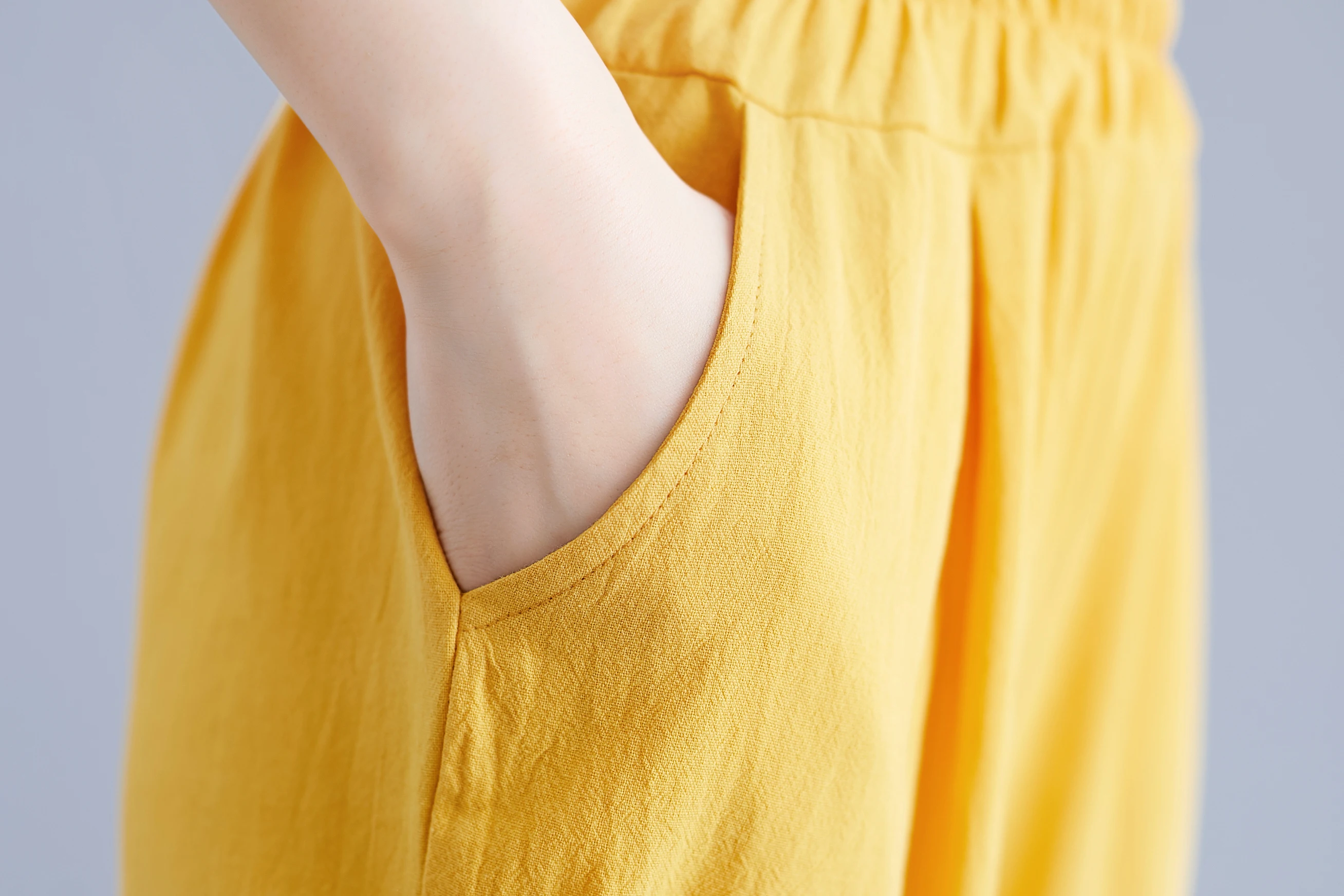 

Literary Harem Pants Yellow Women's Trousers Hemp Cotton Pantalon Taille Haute Femme Loose Trousers Women Pleated Capris