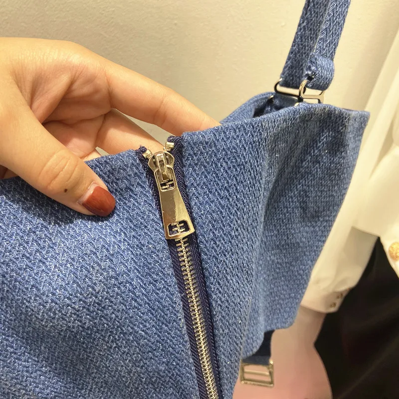 2021 summer new women's suspenders, original design sense, side-tied vest, irregular hem French style,slim slimming blouse women