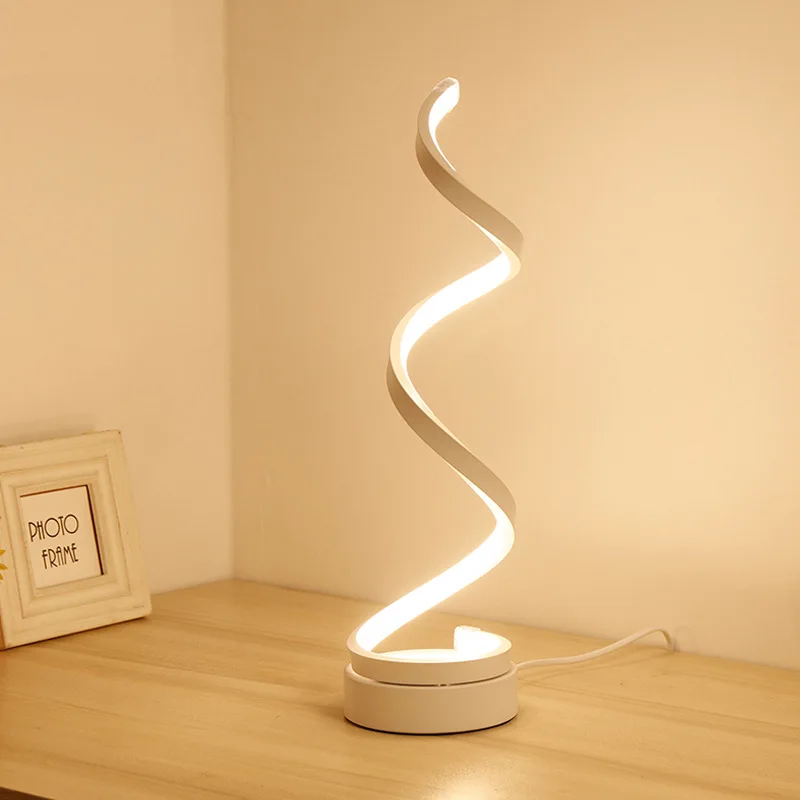 Трехцветная регулируемая настольная лампа светодиодный ночсветильник спальня