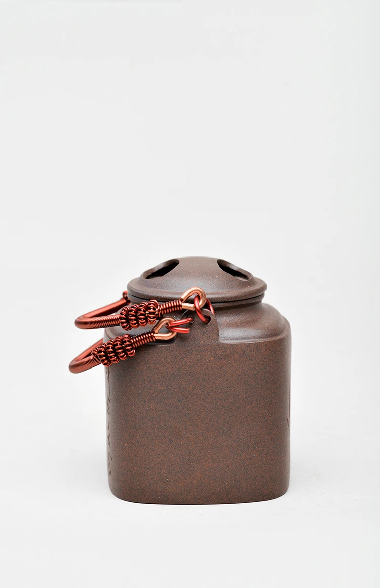 

Yixing "Si Fang Yang Tong" Teapot Capacity around 120CC Made from "Zi Ni" for China Gongfu Tea