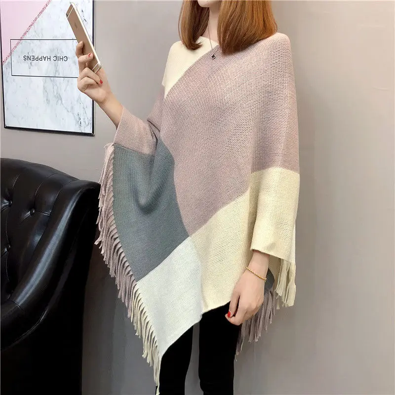 Вязаный свитер-пончо средней длины с бахромой женское свободного покроя