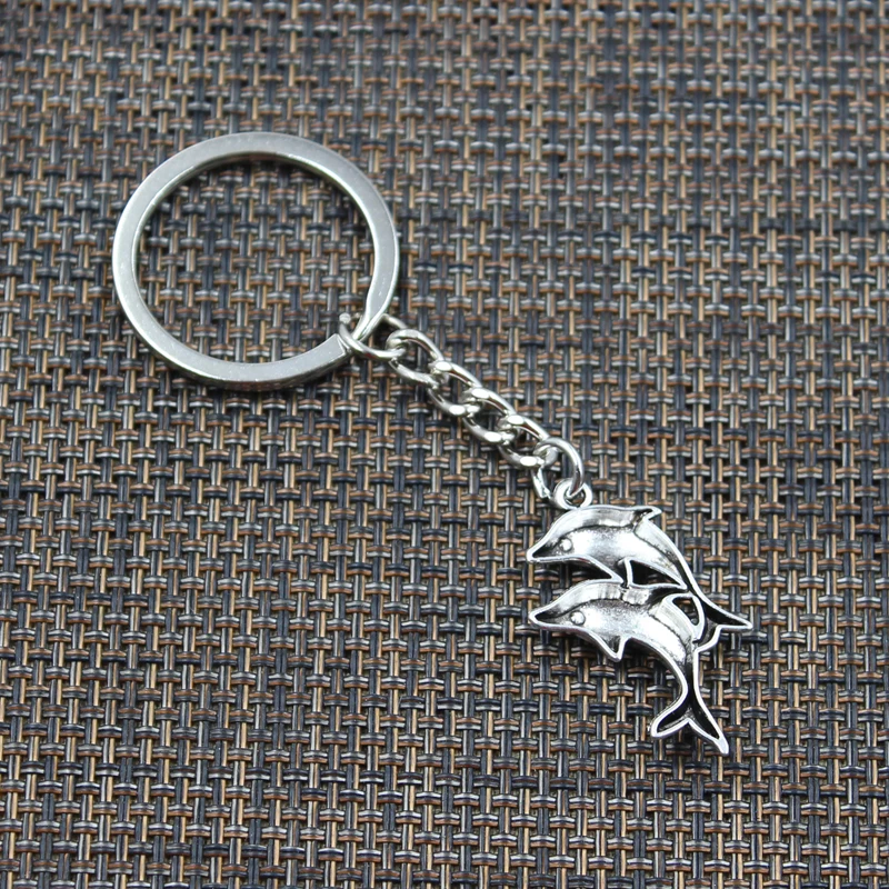 

Fashion Keychain 32x22mm Double Dolphin Show Silver Color Pendants DIY Men Jewelry Car Key Chain Ring Holder Souvenir For Gift