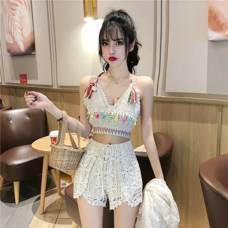 

COIGARSAM Lace New Spring Hollow Out Tassel Spaghetti Strap Open Stitch High Waist V-Neck Women Shorts A8448