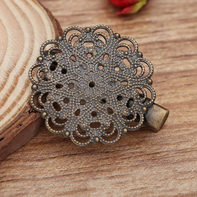 Булавки для волос "Цветочный круг винтажной филлигранный дизайн" 30 мм, металлический зажим крокодильчик с зубчиками, мультицветный.