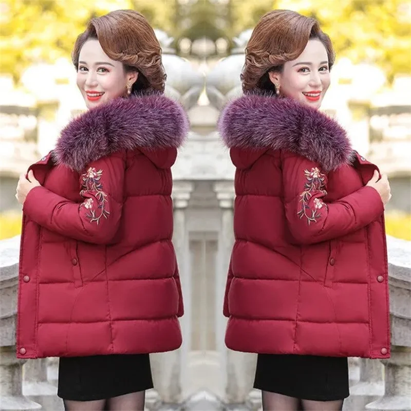 Middle-Aged Elderly Women Cotton Jacket Mother Wears Winter New Down Cotton-Padded Coats Short Embroidered Cotton-Padded Coat