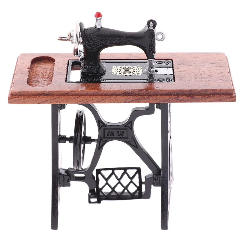 

Furniture Wooden Sewing Machine with Thread Scissors Accessories for Dolls House Toys for Girls Kids Dollhouse Decor Miniature