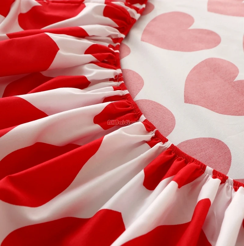 Красный с рисунком в виде надписи &quotлюбовь&quot натяжная простыня из 3 предметов