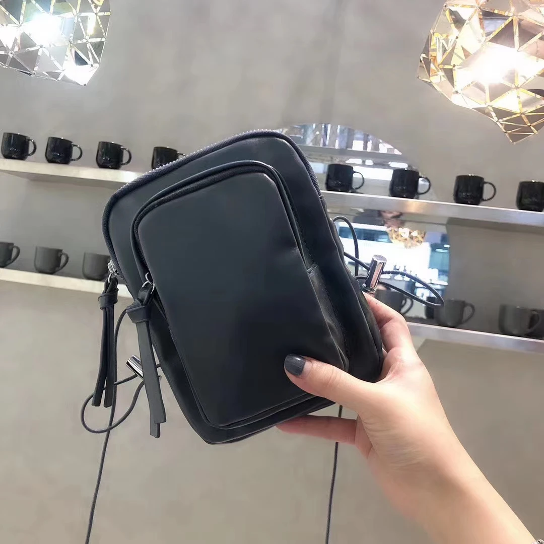 

Retro Mini Women Crossbody Bag Lightweight Leather Square Phone Purses for Outdoor Travel Small Chest Pouch