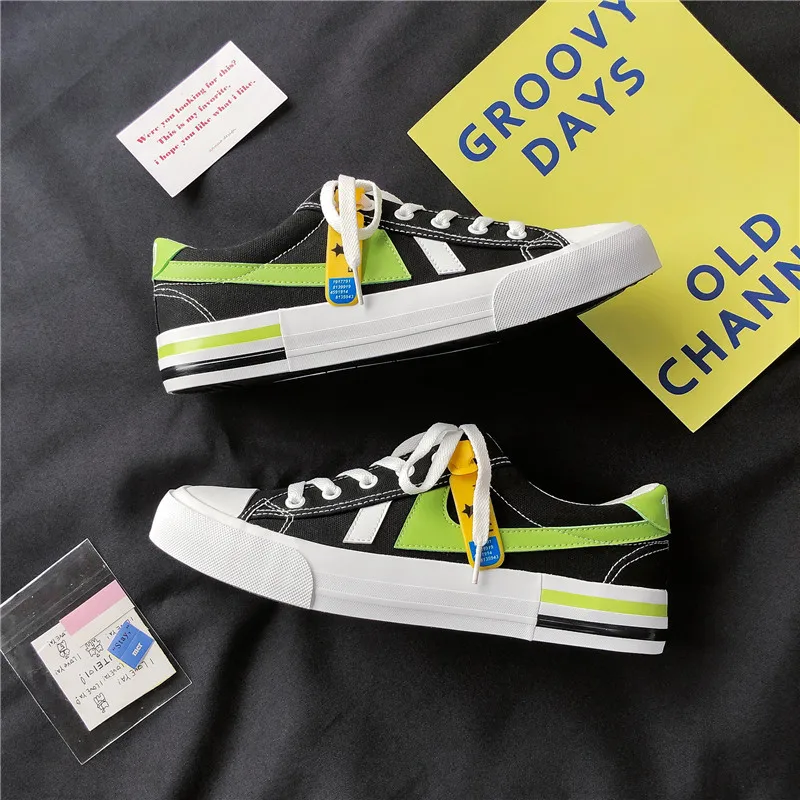 

Maycaur Low Cut Breathable Men Canvas Shoes Spring Fashion Casual Shoes Outdoor Light Comfortable Running Sneakers Men Shoe Vans