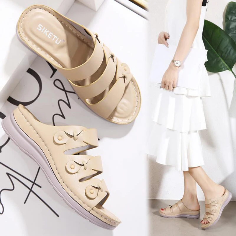 

GKTINOO 2021 Summer Women's Slippers Classic Retro Soft Leather Slope With Mom Sandals Outdoor Walking Beach Women's Slippers