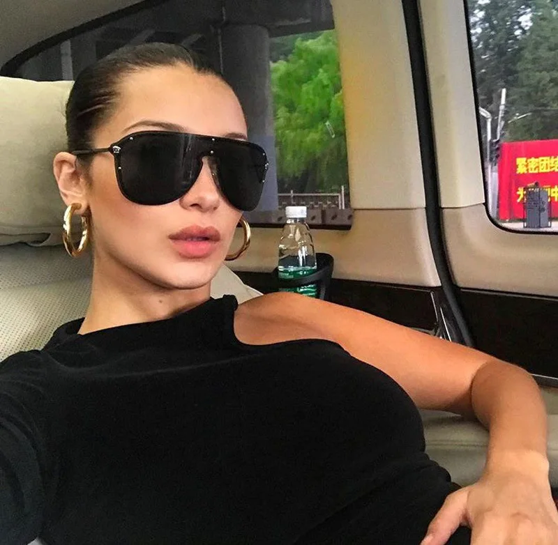 2020 геометрические металлические большие серьги типа c Преувеличенные