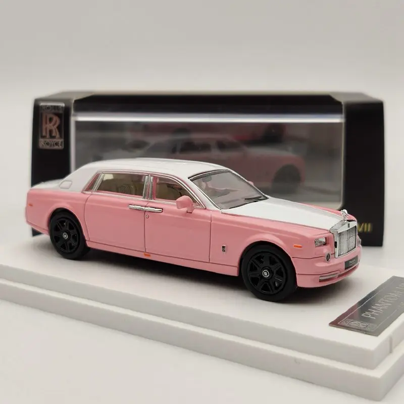 Коллекционные модели автомобилей из коллекции лимитированного выпуска розового