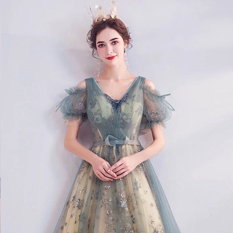 Рисунок 5 - Официальное вечернее платье из тюля с блестками