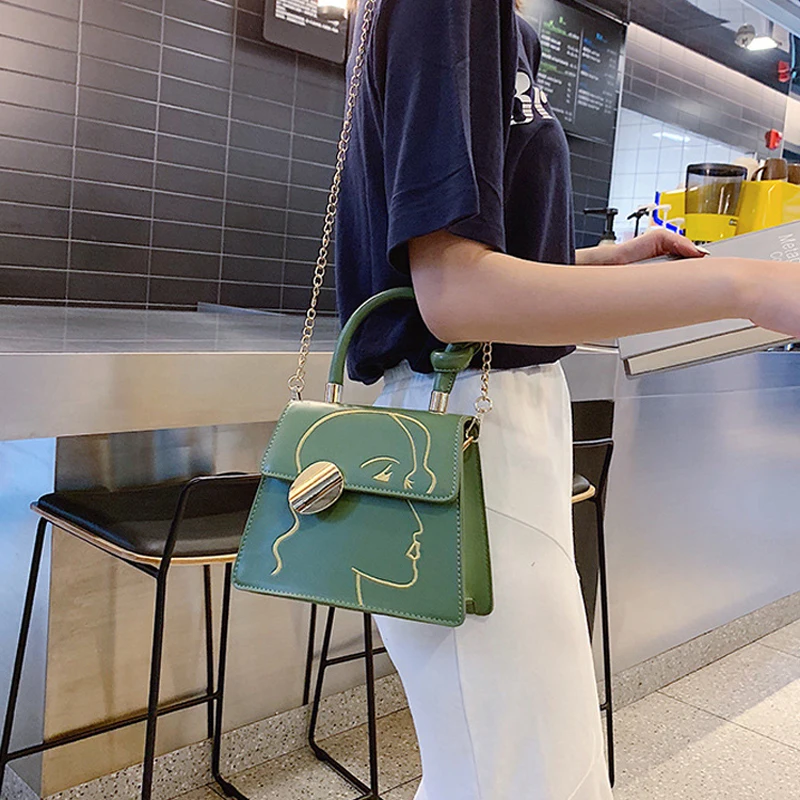 Casual Metal Chains Crossbody Bag Women Mini Shoulder Messenger Bag Hasp Small Female Handbags and Flap Evening Clutch Bags