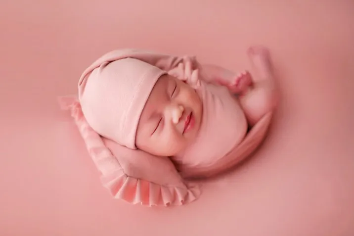 Новая зимняя теплая шапка для новорожденных мальчиков и девочек однотонная