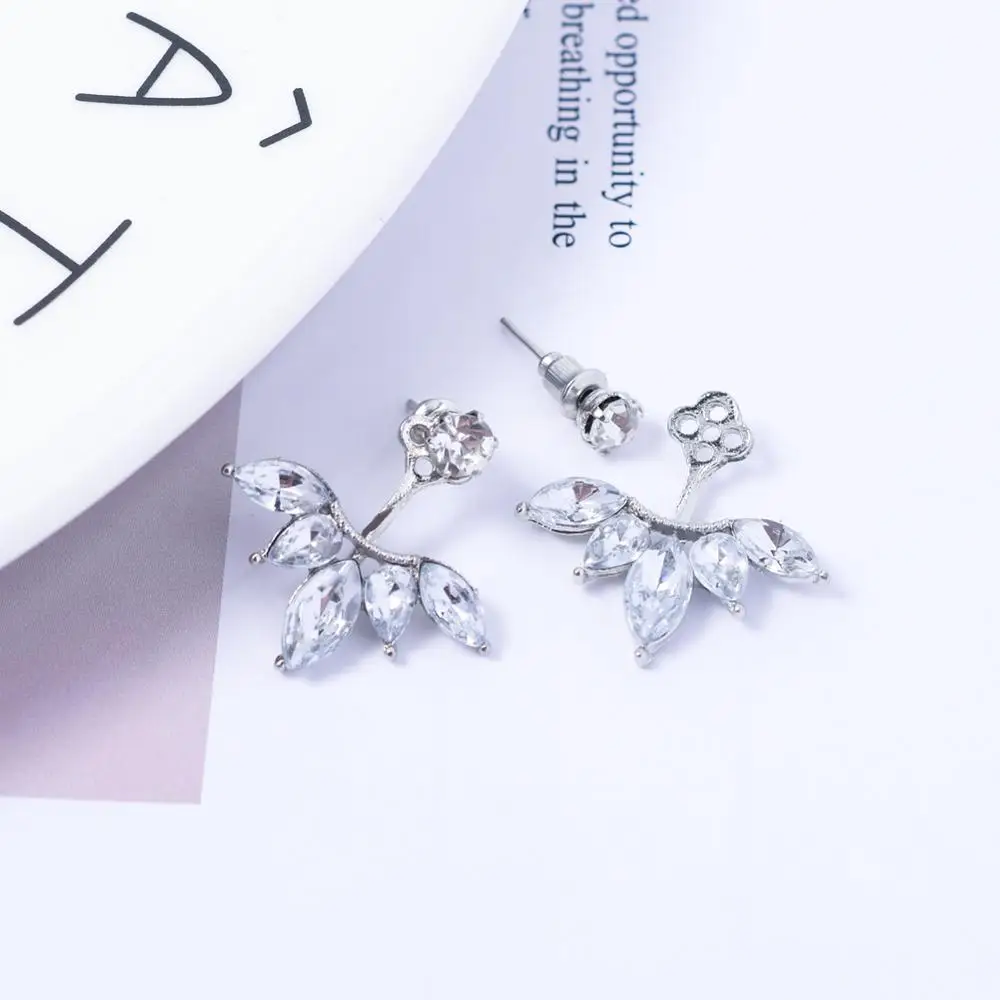 Корейские классические серьги гвоздики в виде кленового листа Huggie с кубическим