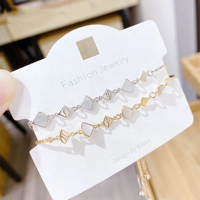 

Stainless Steel Crystal Shell Stone Luxury Cuff Bracelet for Women Fashion New Adjustable Cuff Bracelet Temperament Jewelry