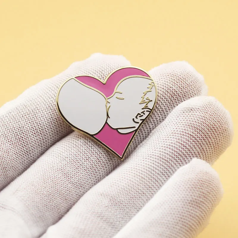 Эмалированные булавки для красивой женщины с грудным молоком металлические