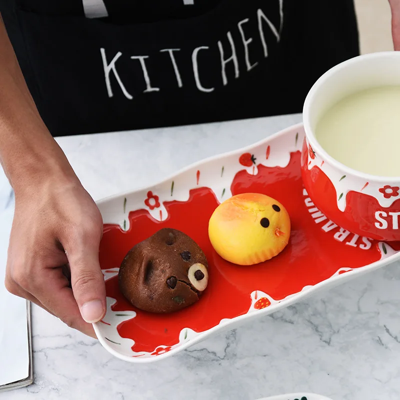 Cute Strawberry Mix Bowl with Handle and Platter Tray Set Ceramic Oatmeal Soup Fruit Salad Container for Breakfast 700ml | Дом и сад