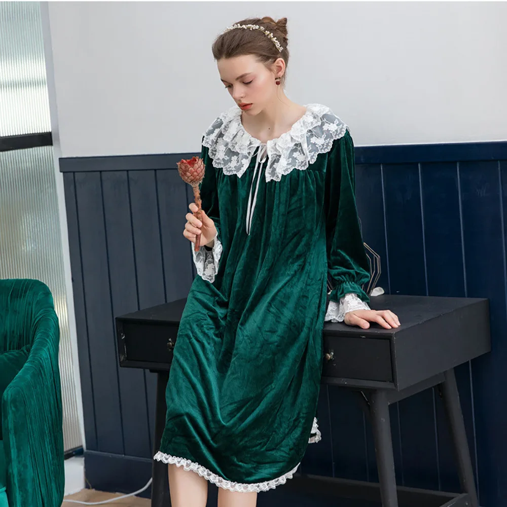New Pink Sweet In Autumn and Winter Flannel Women's Nightdress Lovely Embroidered Long Sleeve Palace Retro Home Wear Women Dress