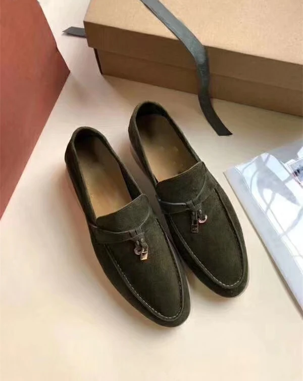 brown green Лидер продаж; женские замшевые туфли на плоской подошве; удобная повседневная обувь из натуральной кожи; женские лоферы без застежки с металлическим украшением; женская обувь разных цветов - Цвет: brown green