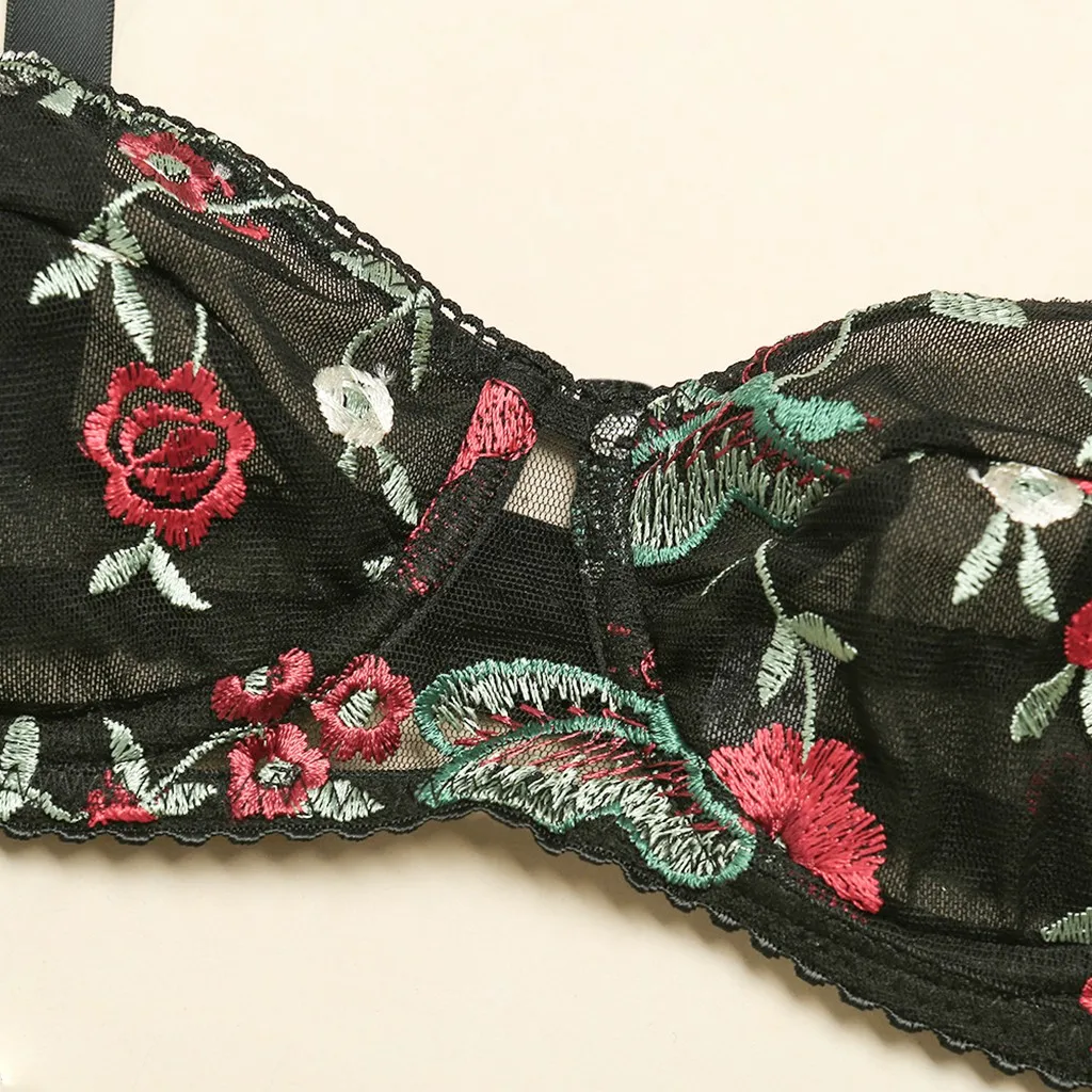 

Sexy lingerie New Women Lace Underwire Bra Thong G-String Bandage Embroider Lingerie Underwear Female Lace Lenceria Underwear