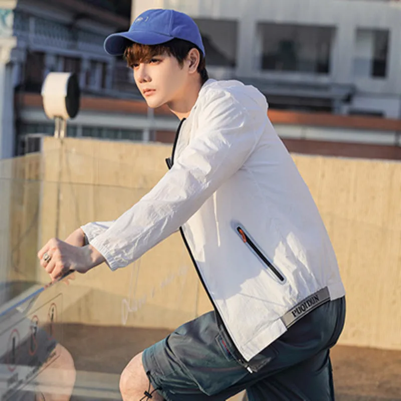 

2021 Spring Summer Men Thin Jacket Hooded Men Coat Summer Coat New Fashion Solid Jacket Windbreaker Coat