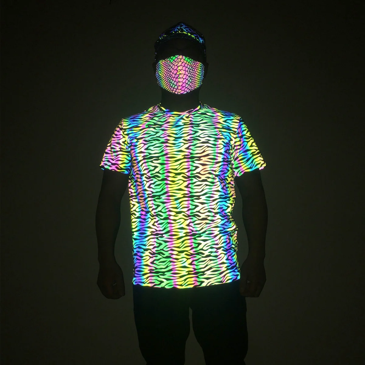 

Цветная Светоотражающая футболка для мужчин и женщин, Свободный Топ с круглым вырезом и коротким рукавом, лето