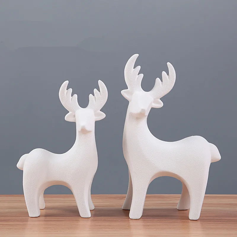 

European Style Ceramic Lover Deer Decoration Cartoon Ornaments Souvenirs Birthday Gifts Home Decor