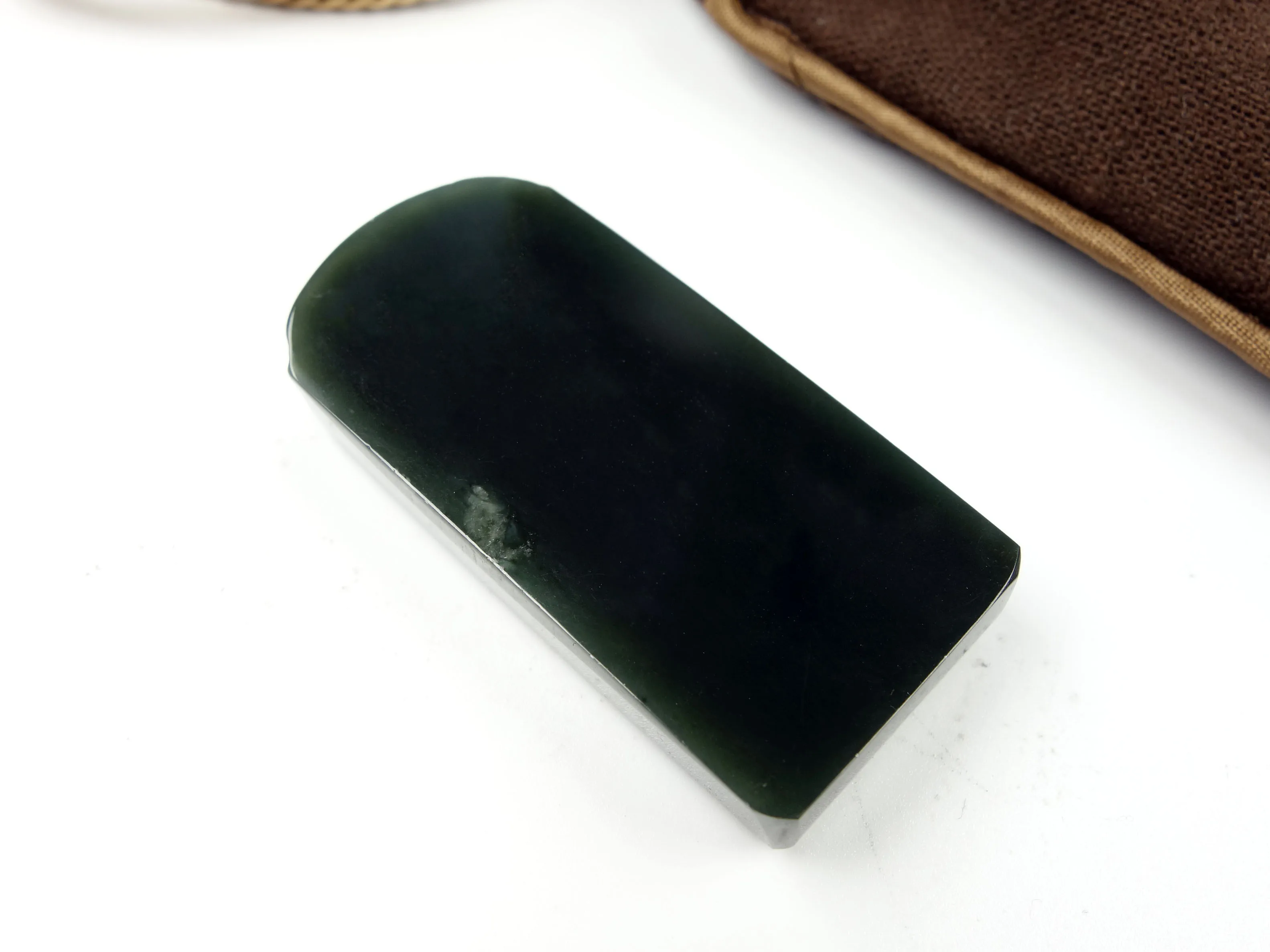 Натуральный зеленый ручной резной нефрит из области Хэтянь Майтрея камень кулон