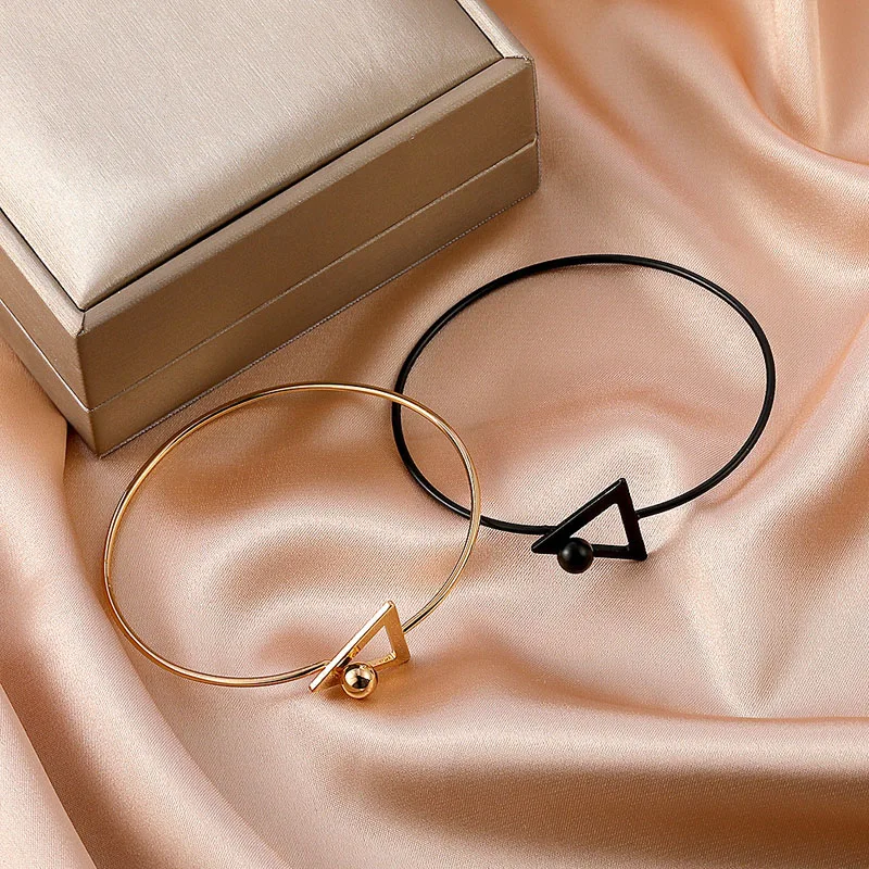

Korean New Glossy Triangle Geometric Irregular Opening Wristband Jewelry Bangle for Women Girls Party