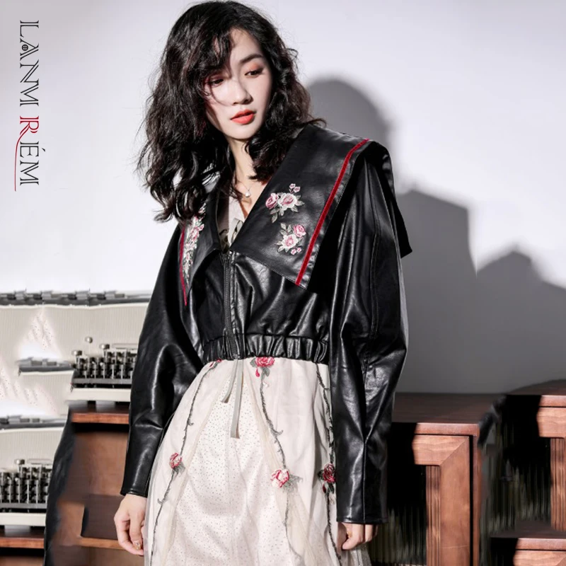 

LANMREM 2021 Autumn New Women Black Embroidered Navy Collar Loose Short PU Leather Motorcycle Coat Female Fashion 2W529