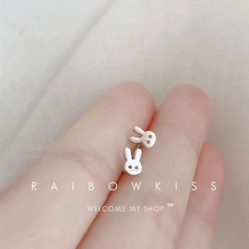 Женские серьги-гвоздики в виде Головы Кролика |