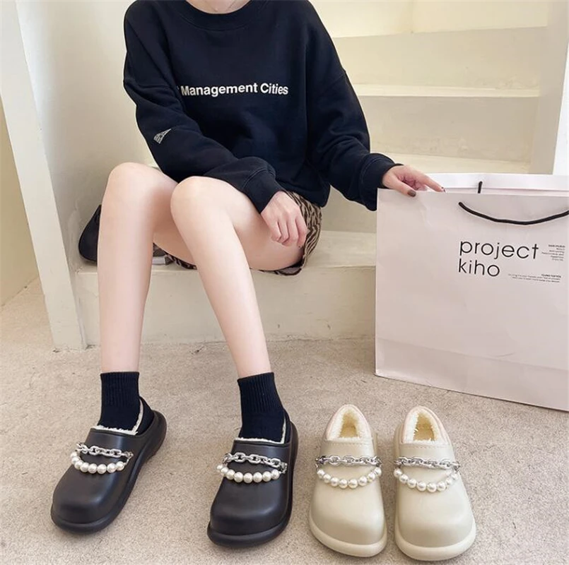 

Ladies Winter Platform Loafers Cute Casual Plush Slides DIY Pearl Chain Garden Shoes Warm Outdoor Shoes Cotton Shoes Girl Mules