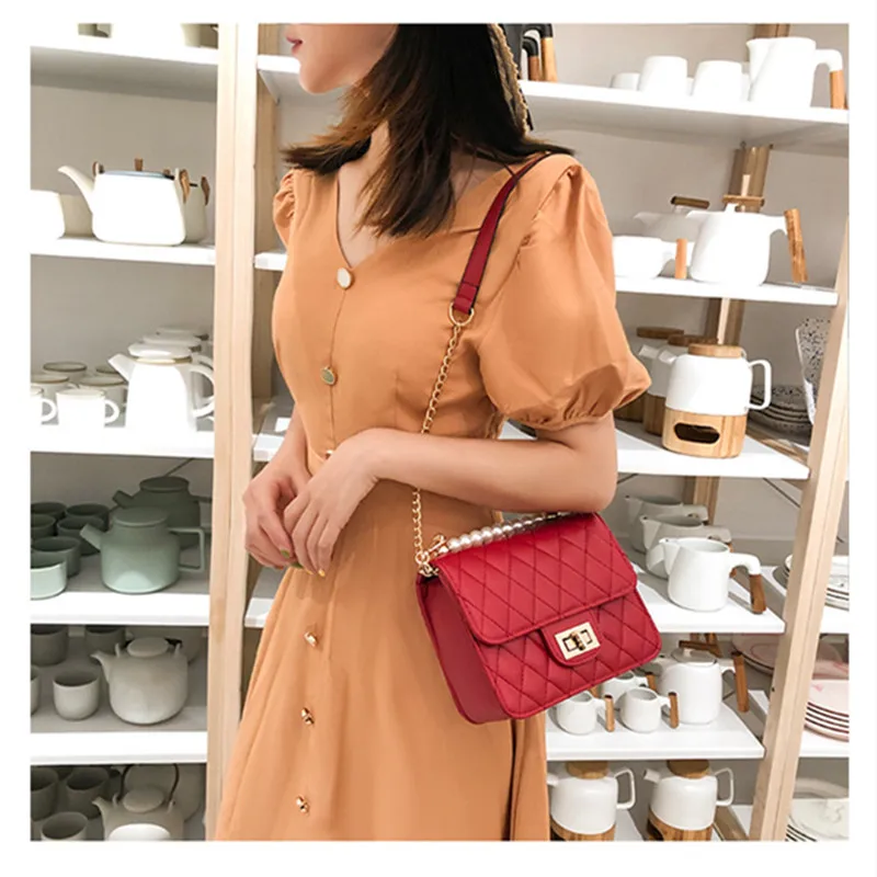 

Diamond Lattice Shoulder Bag Purses and Handbags Pearl Chain Mini Flap Crossbody Bag Handbag for Office Ladies&Girls Fashion